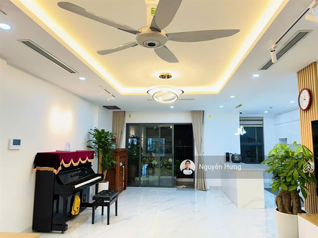 Bán căn góc 3pn + 1  ban công nam, sẵn sổ trao tay. giá 9,18 tỷ feliz homes