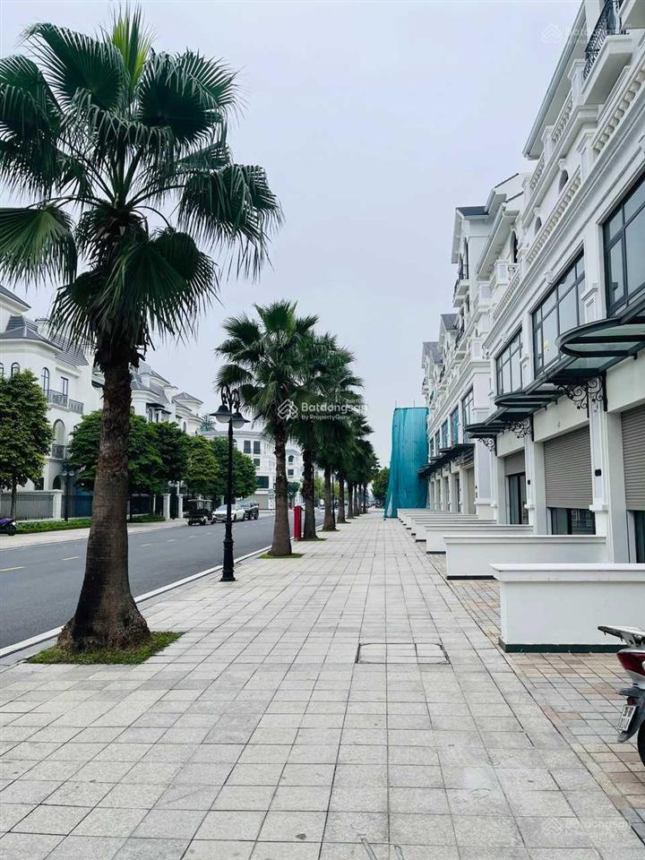 Cho thuê shophouse 5 tầng. đã hoàn thiện xong. giá 17 triệu/tháng