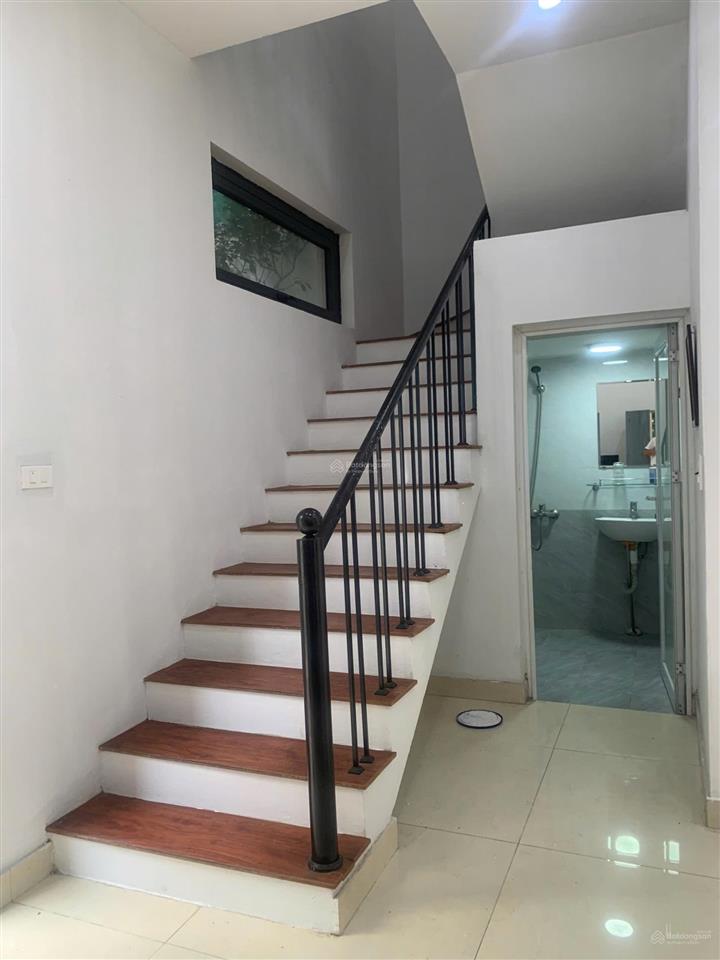 Cho thuê biệt thự liền kề 90m2, full đồ, view công viên. giá 15tr/tháng.  0909 044 ***