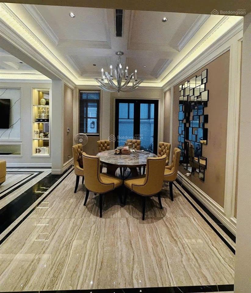Cho thuê biệt thự đơn lập nội thất cao cấp luxury. thang máy châu âu.  0909 044 ***