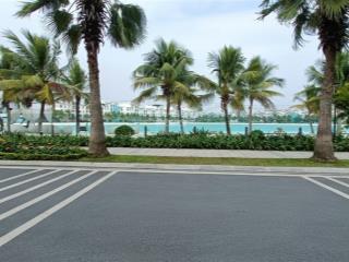 Cho thuê biệt thự đơn lập hải âu 01, mặt biển. dt 280m2. thang máy. giá 25tr/th.  0909 044 ***