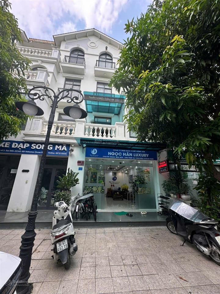 Giá chỉ 19,5 triệu/tháng  căn liền kề 5 tầng, có cả thang máy, vào ở và tiện kinh doanh văn phòng