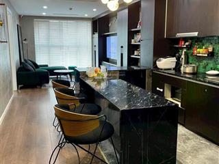 Chính chủ cần bán căn chung cư 3 ngủ để lại full nội thất liền tường