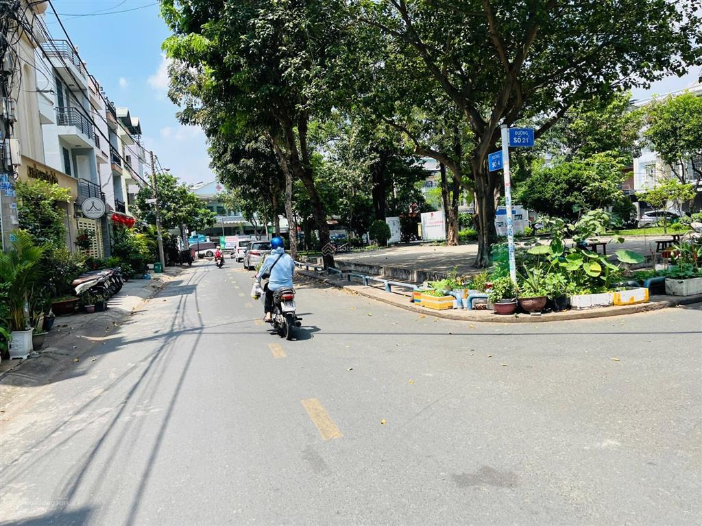 Bán nhà 4 tầng khu him lam linh chiểu, giá tốt khu, hoàn công chuẩn, trục chính của khu