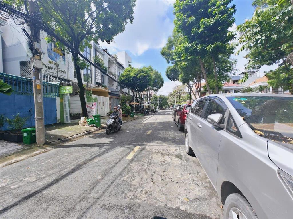 Hiếm nhà 3 tầng kinh doanh khu him lam linh chiểu, ngang 5.3m, hoàn công chuẩn, giá tốt khu vực