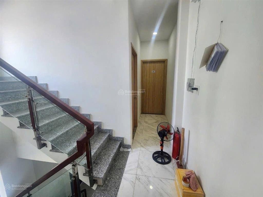 Bán chdv 3 tầng, đường 15 linh chiểu cách phạm văn đồng 40m, thu nhập 35tr, hoàn công chuẩn, pccc