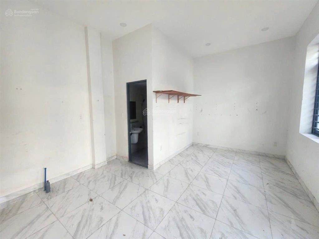 Bán chdv 3 tầng, đường 15 linh chiểu cách phạm văn đồng 40m, thu nhập 35tr, hoàn công chuẩn, pccc