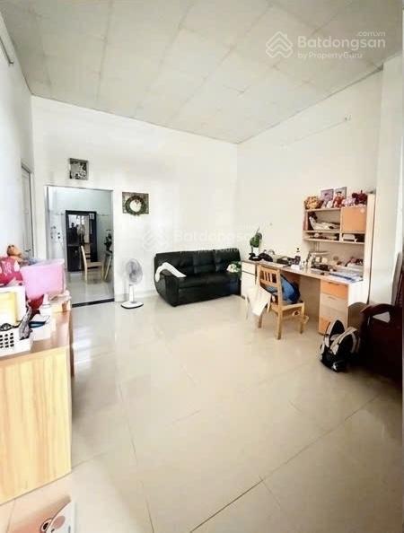 Giá tốt nhà 202m2 ngang~8m vuông vức, ô tô đậu trọn nhà, hẻm lê văn chí gần ga metro ngã tư thủ đức