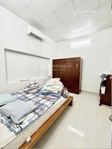 Giá tốt nhà 202m2 ngang~8m vuông vức, ô tô đậu trọn nhà, hẻm lê văn chí gần ga metro ngã tư thủ đức