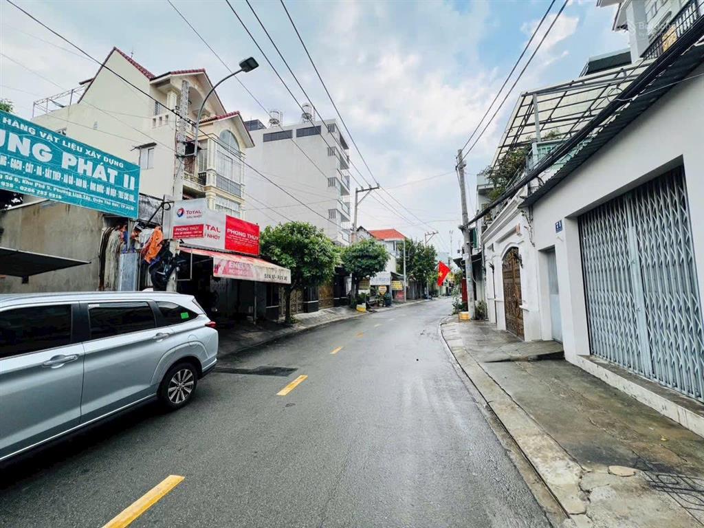 5x22  đất mặt tiền đường số 6 linh tây ngay phạm văn đồng, công nhận đủ, vuông vức
