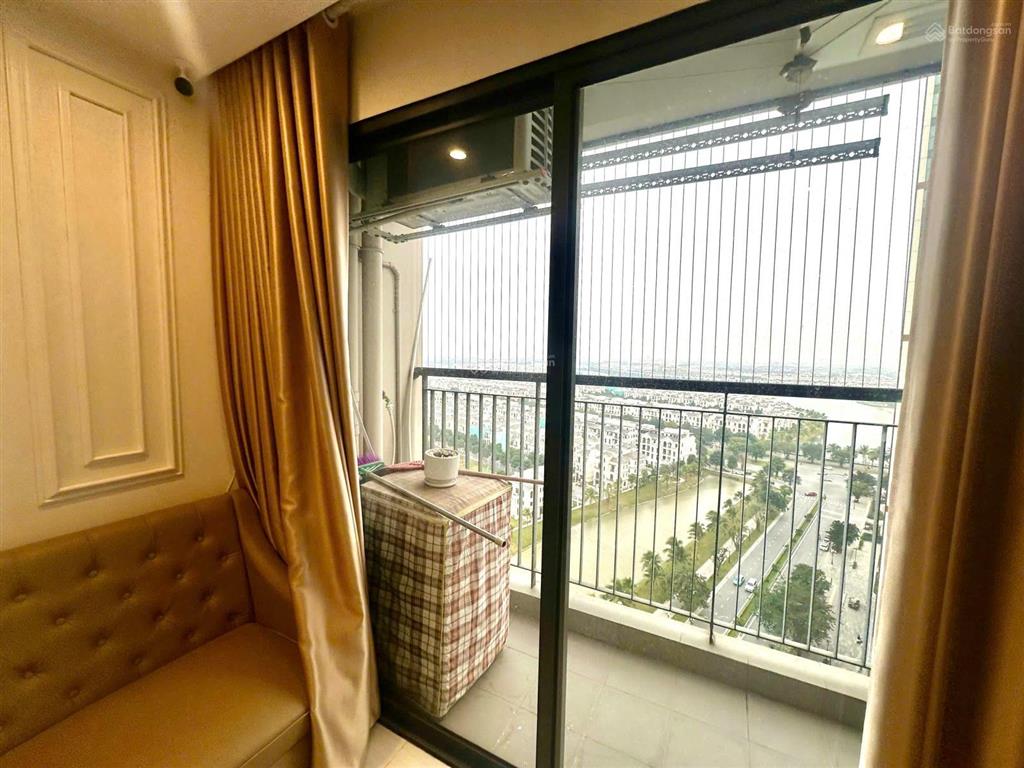 Bán căn 1 ngủ tòa s1.12 vinhomes oceanpark view hồ biệt thự thoáng mát