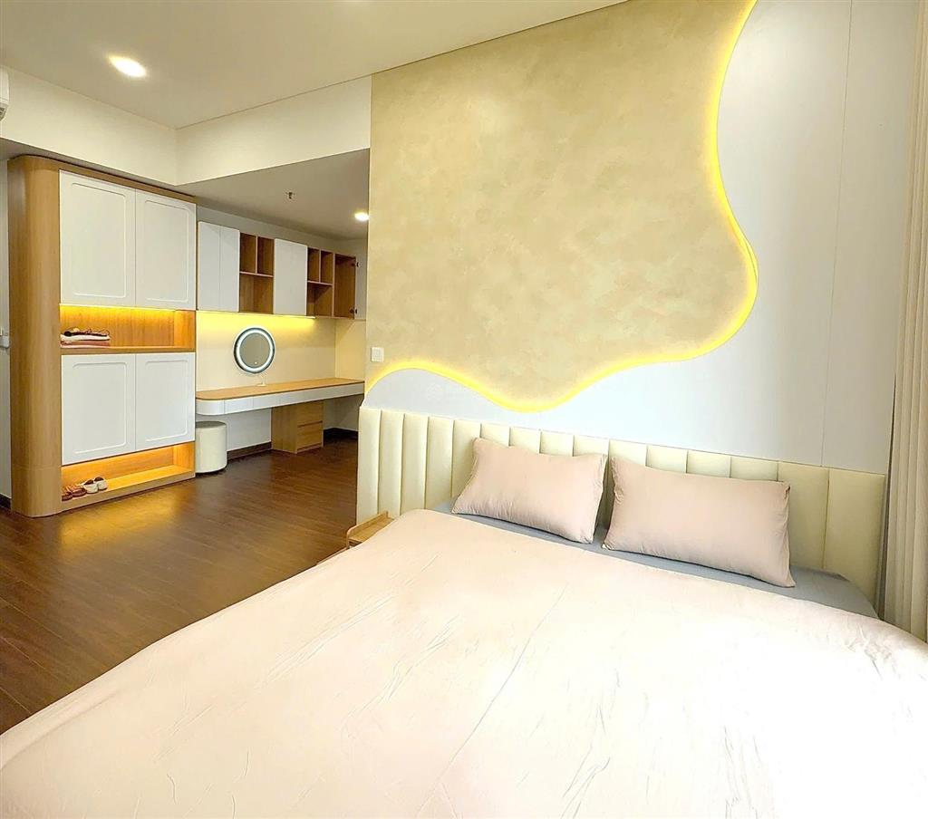 Bán căn studio tòa masteri h2 vinhomes oceanpark view hồ biệt thự