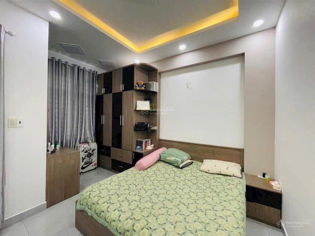 Nhà 2 lầu âu dương lân, p3 q8. giá 2,85 tỷ  gần aeon  đường 5m, đang cho thuê 15 triệu/tháng