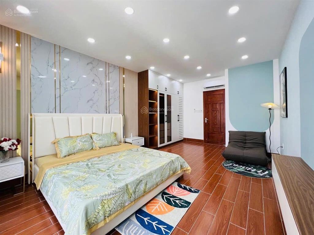 Giá 2 tỷ 980 (tl)  nhà ngang 5m cực đẹp kdc hoàng anh minh tuấn  đối diện global city