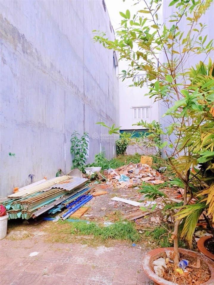 Giá 3 tỷ 650  công chứng ngay lô đất cực đẹp ngay quốc lộ 13, liền kề khu đô thị vạn phúc. shr