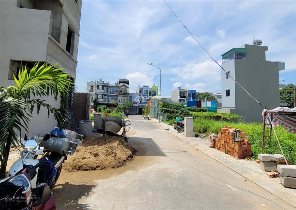 1 lô giá 3,55 tỷ dt 55m2 tại kdc nam cường  bình chiểu, thủ đức, mt tỉnh lộ 43  shr