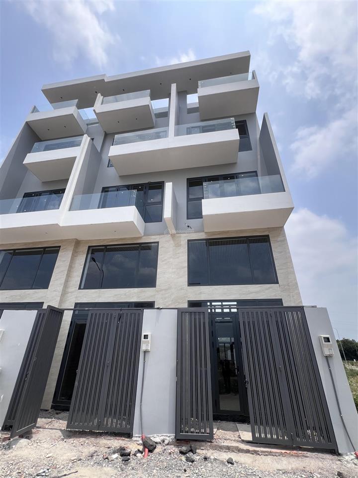 Giá 4tỷ5 nhà phố 1trệt 4lầu dtsd 222m2 tại kdc ngô chí quốc  thủ đức, sổ sẵn, đã hoàn công
