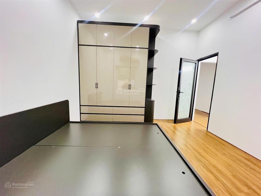 Bán nhà tôn thất tùng 42m2, mt 4.6m, ngõ thông kinh doanh, 8.6 tỷ