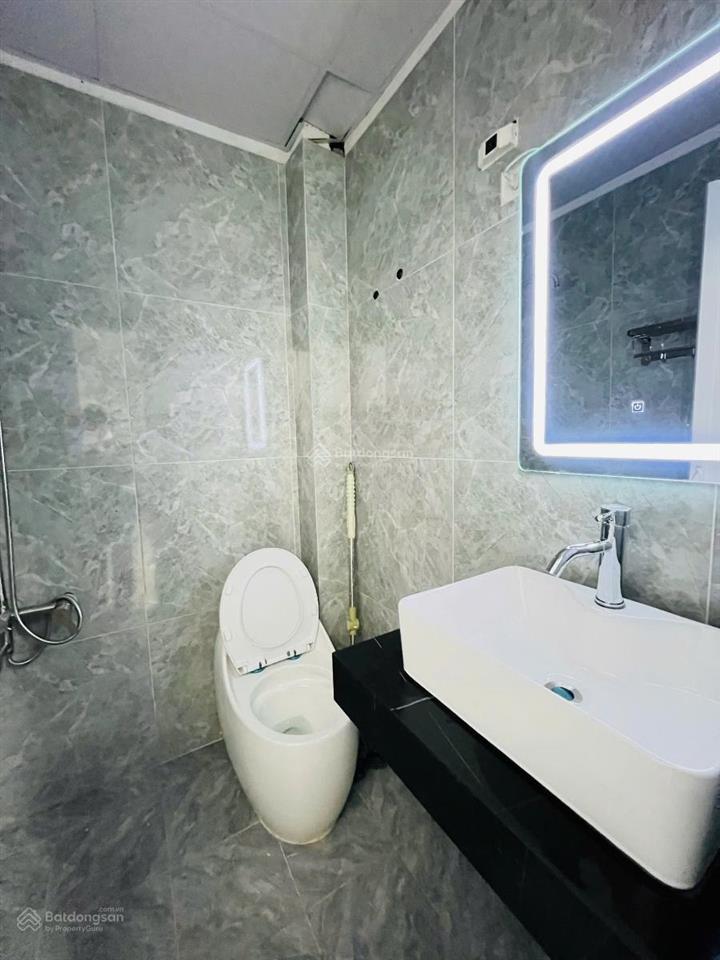 Bán nhà tôn thất tùng 42m2, mt 4.6m, ngõ thông kinh doanh, 8.6 tỷ