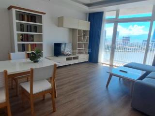 Bán ch azura 2pn 95m2 tầng cao , view sông hàn đà nẵng , nội thất mới cao cấp giá 9.5 tỷ  ms linh