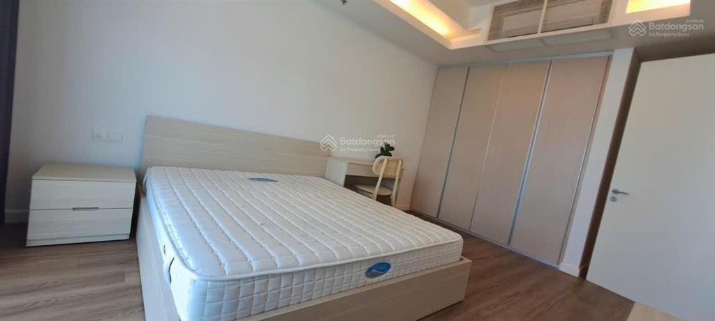 Bán ch azura 2pn 95m2 tầng cao , view sông hàn đà nẵng , nội thất mới cao cấp giá 9.5 tỷ  ms linh