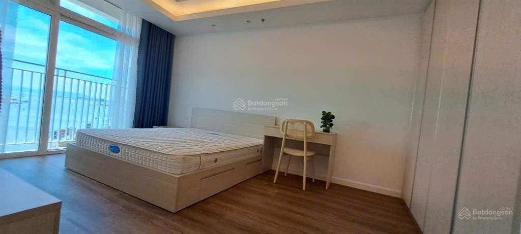 Bán ch azura 2pn 95m2 tầng cao , view sông hàn đà nẵng , nội thất mới cao cấp giá 9.5 tỷ  ms linh
