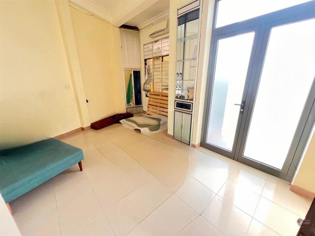 Bán nhà 4 tầng mặt tiền hải phòng  khu vực kd sầm uất bậc nhất đà nẵng  ngang 9m  giá cho đt