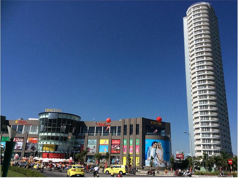 Cho thuê ch azura 2pn dt 104m2 nội thất mới 99%, view sông hàn , pháo hoa qt diff  ms linh