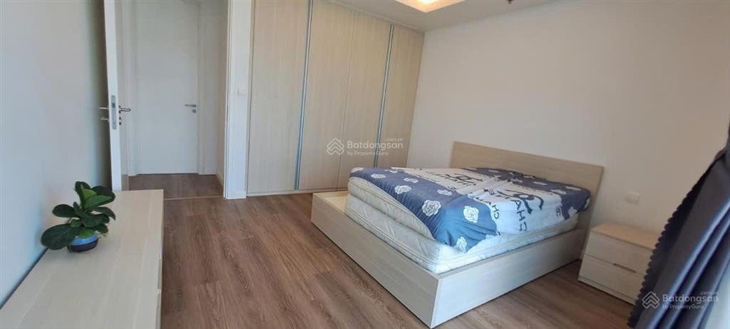Bán ch azura 2pn dt 95m2 tầng cao, view sông hàn, nội thất đầy đủ  0911 299 *** ms linh