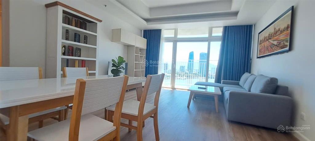 Bán ch azura 2pn dt 95m2 tầng cao, view sông hàn, nội thất đầy đủ  0911 299 *** ms linh