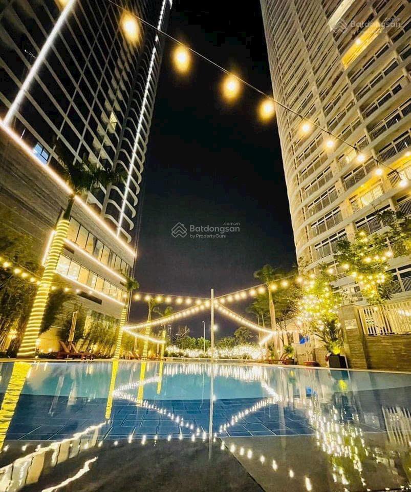 Cho thuê ch 2pn azura, dt 104m2, nội thất đẹp, tầng thấp, view sông hàn  ms linh 0911 299 ***