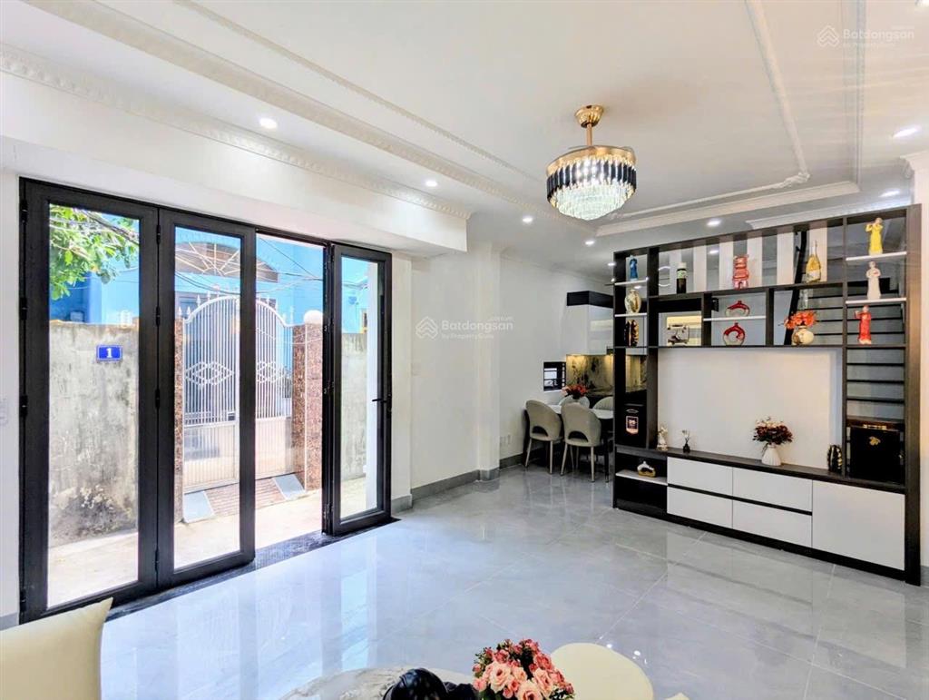 Nhà 3 tầng xây mới  ngõ phố đà nẵng  ngay gần coop mart