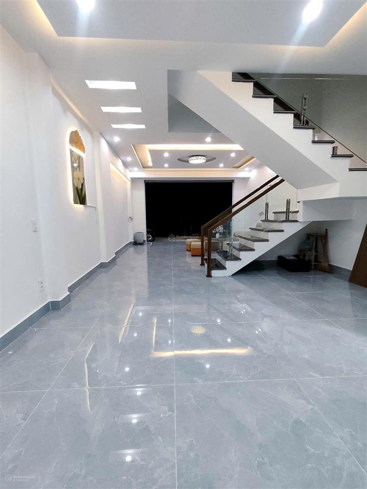 Bán nhà 3 tầng ngõ 389 đằng hải, hải an  ô tô đỗ cửa