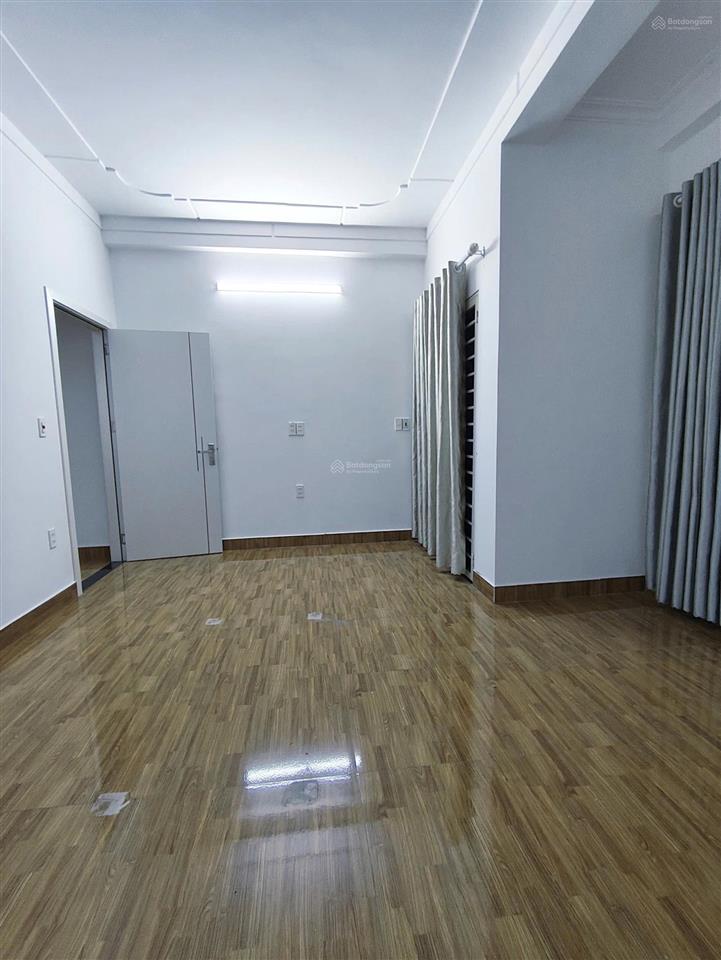 Bán nhà 3 tầng ngõ 389 đằng hải, hải an  ô tô đỗ cửa