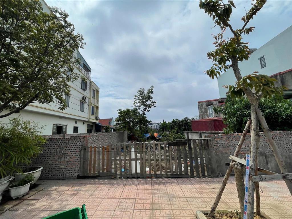 Bán lô đất đẹp mặt đường 20m đối diện trung tâm y tế hải an, phường hải an