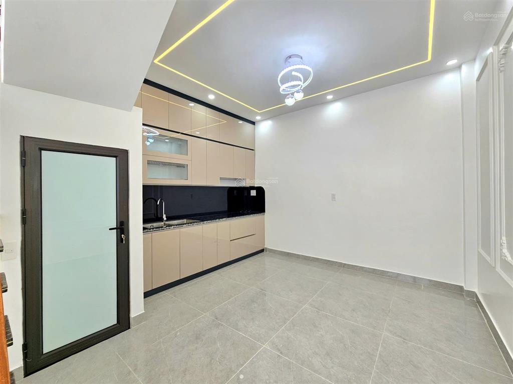 Căn góc 3 tầng độc lập xây mới  128 tôn đức thắng, phường an biên
