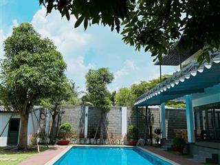 Bán biệt thự cao cấp giá rẻ( 766m) hổ bơi. gần sông sài gòn. dòng tiền 45 triệu/tháng