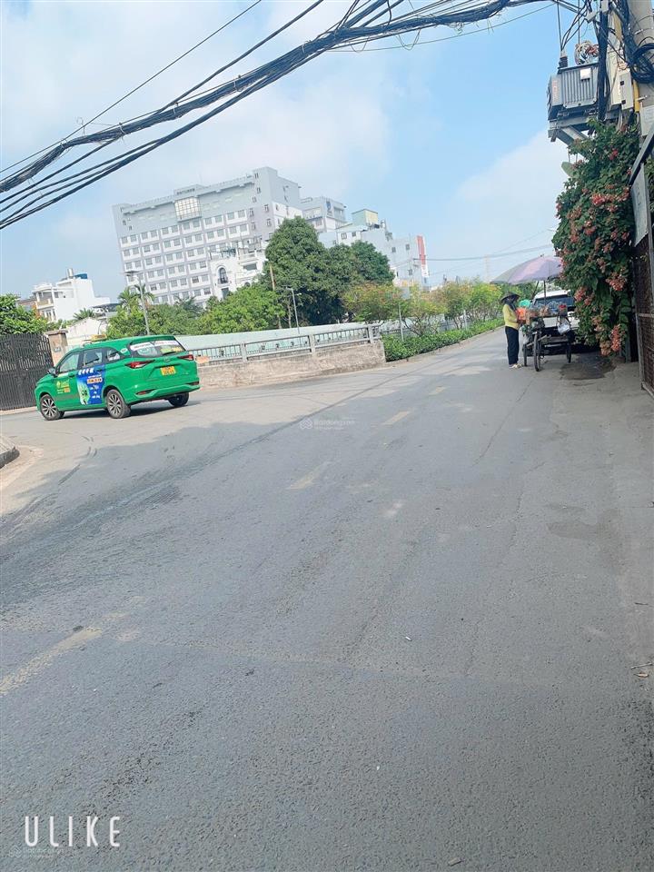 Bán xưởng an phú đông 10 (240m)8.5 x 28m) mặt tiền 8m  thỗng xe tải