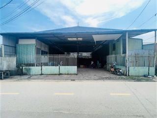 Bán đất + xưởng 650m. 18m x 36m  gần sát quốc lộ 1a. mặt tiền thông xe tải .giá tốt chủ cần bán