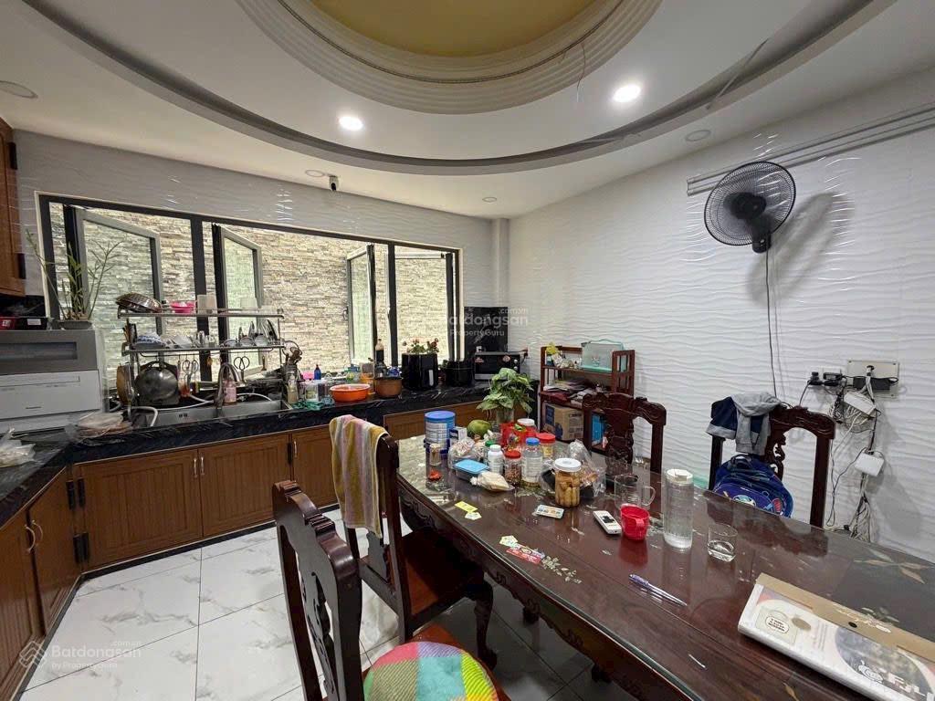 Bán nhà mặt tiền kd ngã tư ga sát nguyễn oanh gò vấp  81m  4m x 20m  4 tầng  mặt tiền 14m 