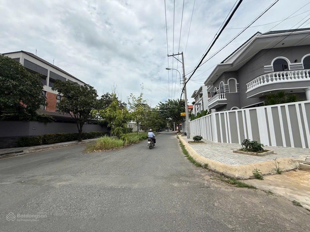 Bán biệt thự 384m ( 16m x 24m ) full đất ở đô thị chỉ 78 triệu/m  khu biệt thự thạnh xuân 