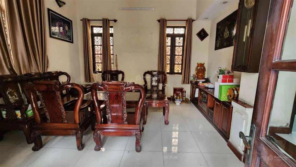 Biệt thự giá tốt khu  300m2 (15m x 20m) mặt tiền 14m thông xe tải tránh  ở, kd, vp, cty.