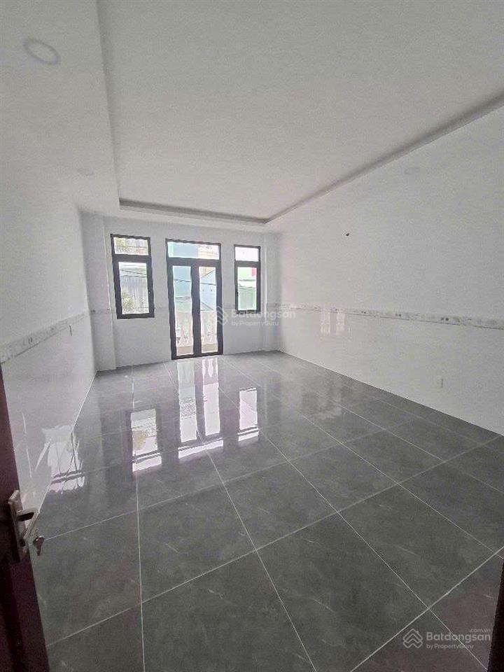 Bán nhà 4 tầng mới tinh, nguyễn quý yêm, 68m2, ngang 4.2x16m, hèm ô tô đỗ cửa, giá 8 tỷ hơn