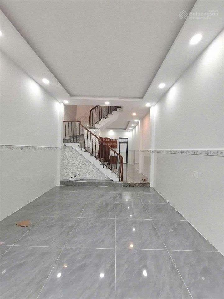 Bán nhà 4 tầng mới tinh, nguyễn quý yêm, 68m2, ngang 4.2x16m, hèm ô tô đỗ cửa, giá 8 tỷ hơn