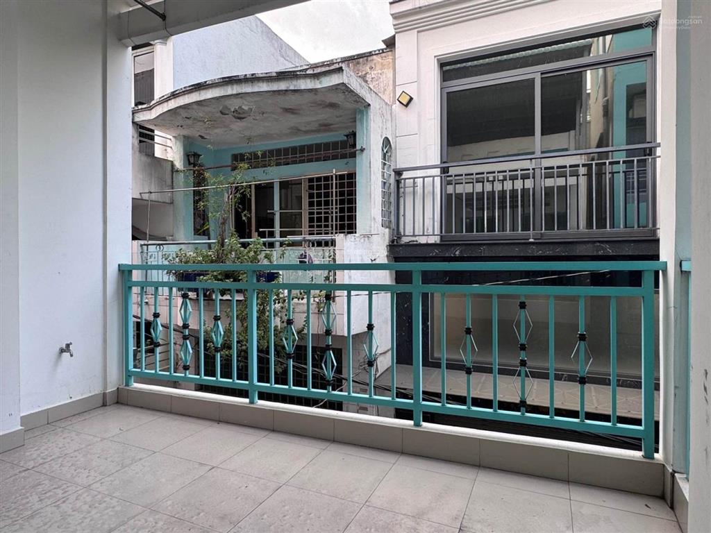 Bán nhà 3 tầng  hẻm 4m thông  thái phiên  q11  36m2  giá chỉ 6 tỷ hơn