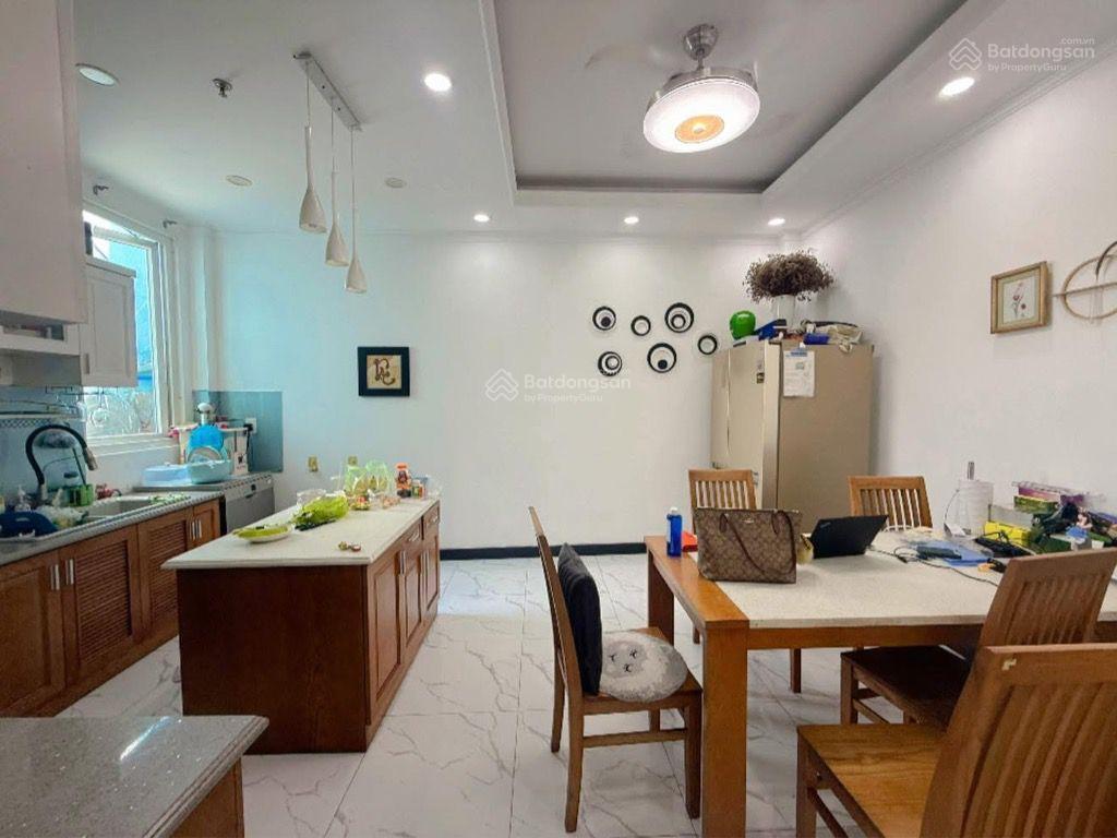 Nhà đẹp 3 tầng  80m2  ngang 6x14m  hậu giang  ô tô 2 chiều qua lại tấp nập  nhỉnh 19 tỷ