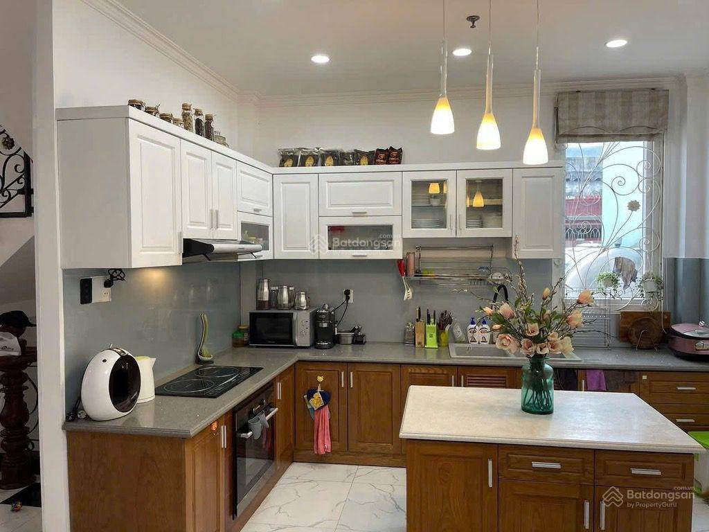 Nhà đẹp 3 tầng  80m2  ngang 6x14m  hậu giang  ô tô 2 chiều qua lại tấp nập  nhỉnh 19 tỷ