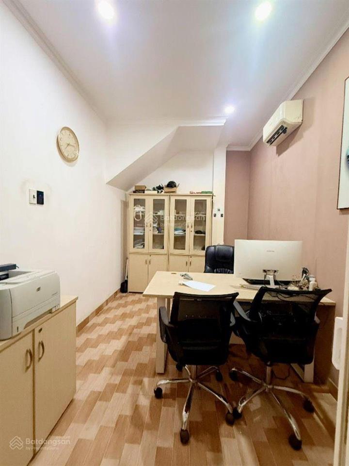 Nhà đẹp 3 tầng  80m2  ngang 6x14m  hậu giang  ô tô 2 chiều qua lại tấp nập  nhỉnh 19 tỷ