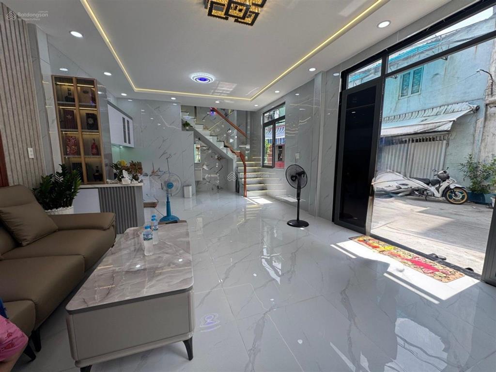 Bán nhà hẻm xe tải phạm phú thứ  p. bình tiên  q6 cũ  40m2  5,6 tỷ