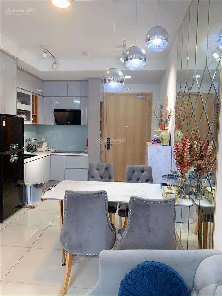 Bán căn hộ 2pn  74m2 sky center phổ quang, tân bình. giá 5,990 tỷ bao hết thuế phí, full nội thất